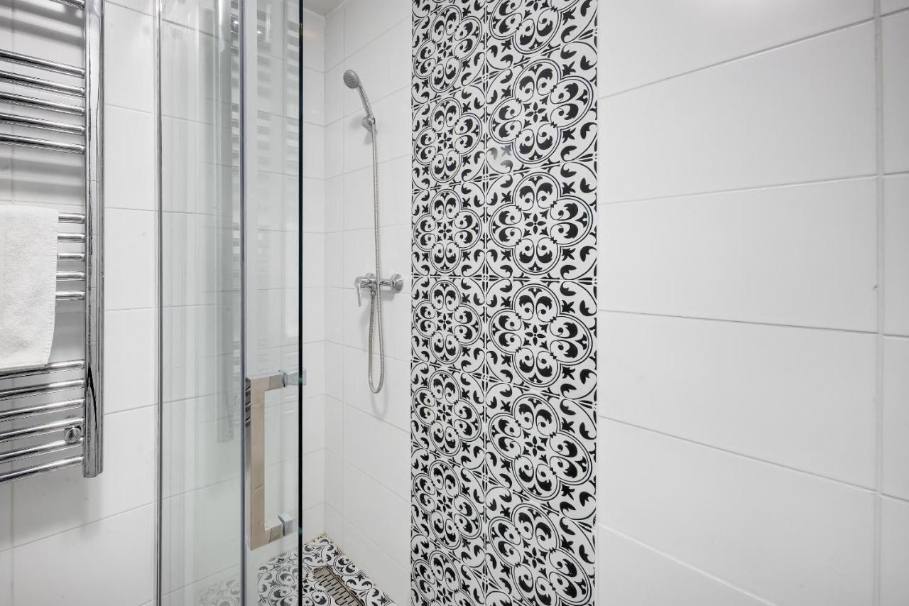 Modern Stay In Authentic Central Area Budapest Exterior photo